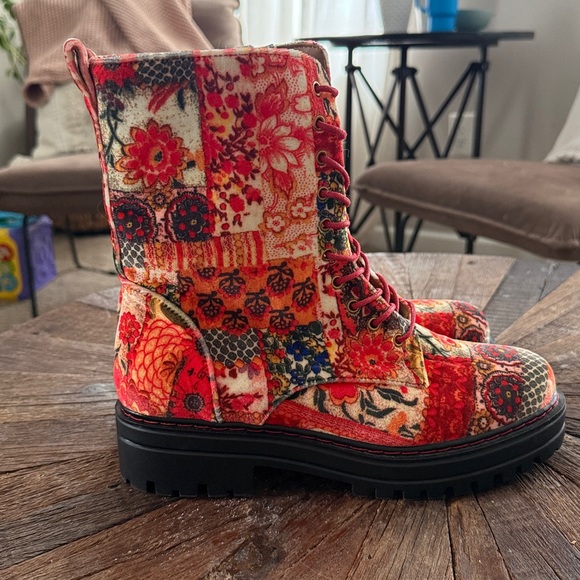 Aerosoles Aware x Laura Ashley Shelton Quilted Combat Boot Red Velvet Floral - Picture 3 of 9